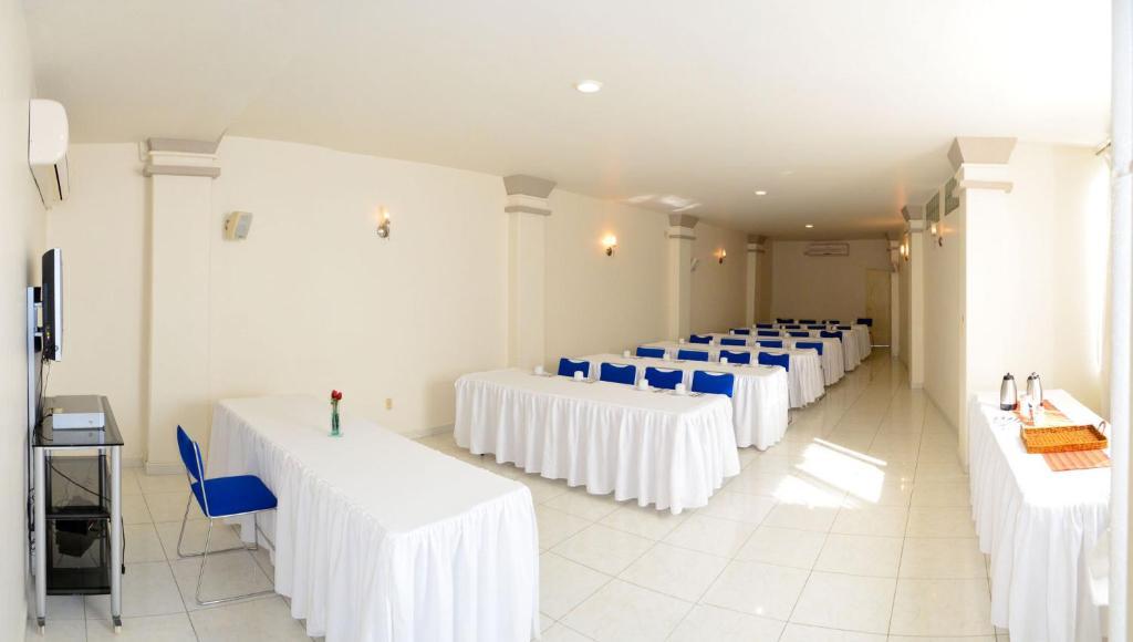 Real Avenida Hotel Tuxtla Gutiérrez エクステリア 写真
